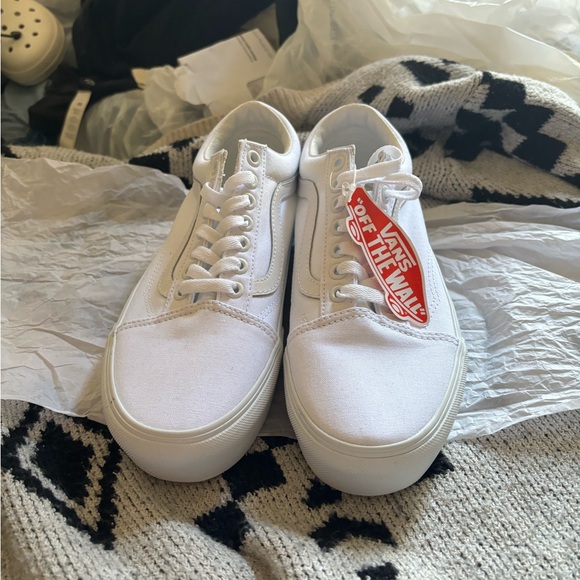 crocs™ classic lined clog and vans® white old skool - Picture 5 of 14